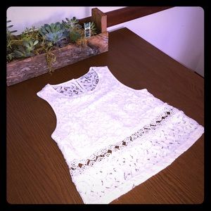 White Lace Top 💓